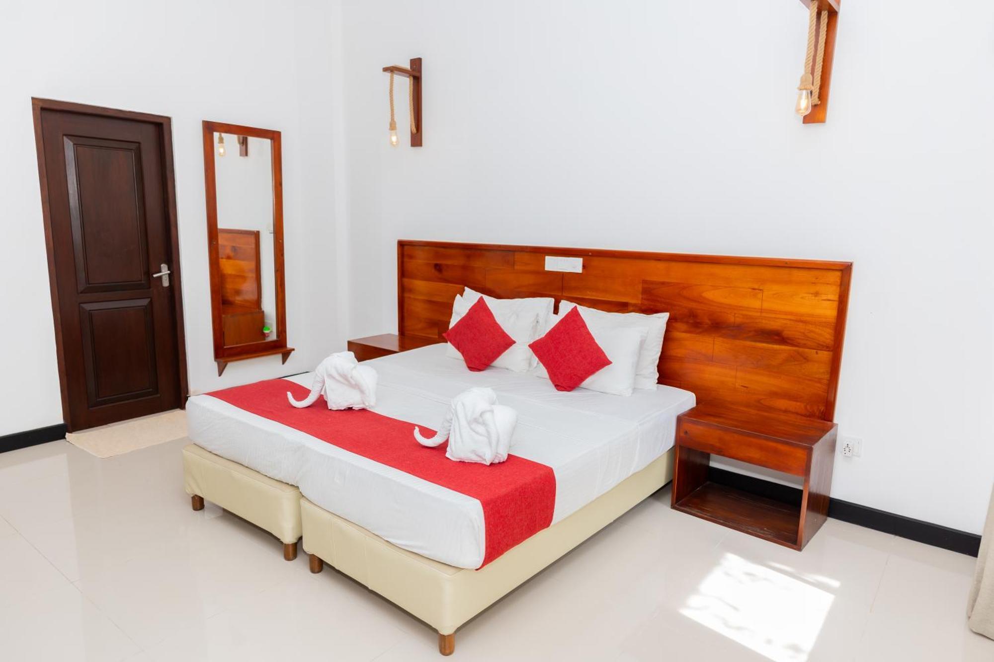 Sea Cloud Hotel Унаватуна Екстериор снимка