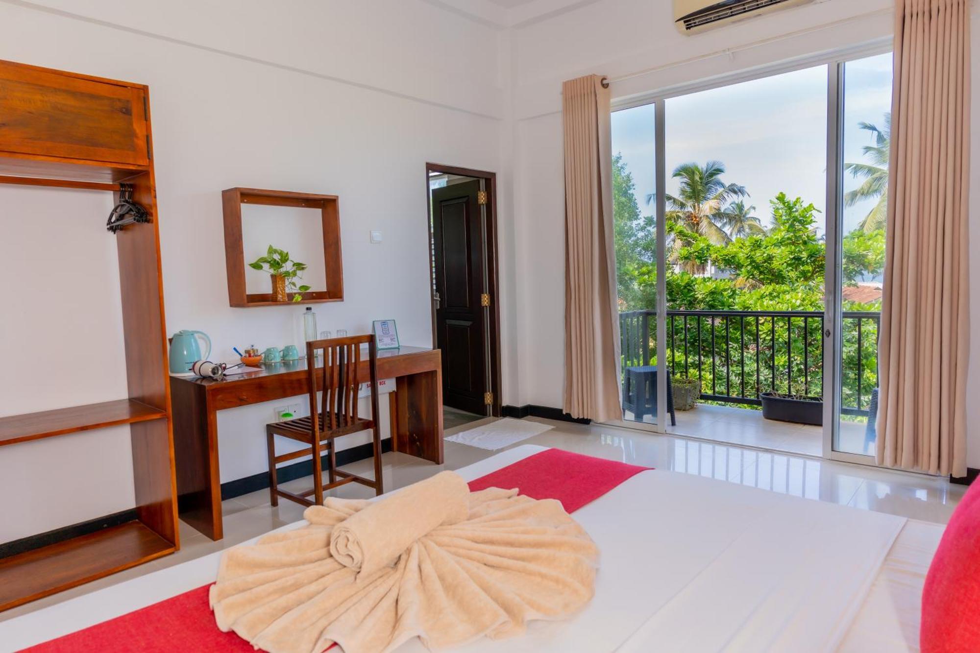 Sea Cloud Hotel Унаватуна Екстериор снимка